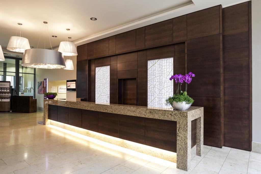 Mercure Sheffield St Paul'S Hotel & Spa Exterior photo